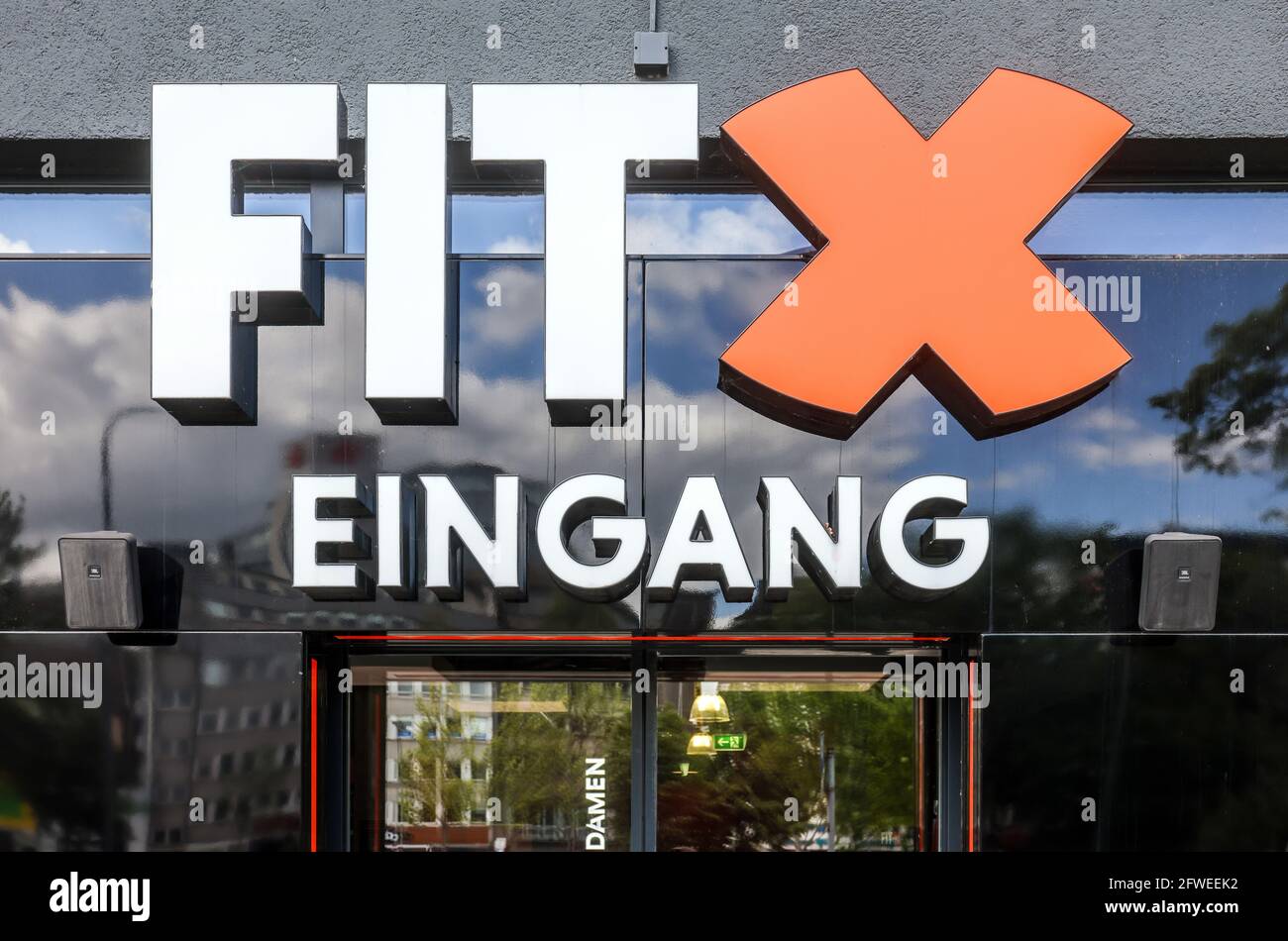 Essen, Renania Settentrionale-Vestfalia, Germania - formazione in fitness in tempi della pandemia di Corona, la città di Essen e FitX, con il supporto scientifico dalla Th Foto Stock