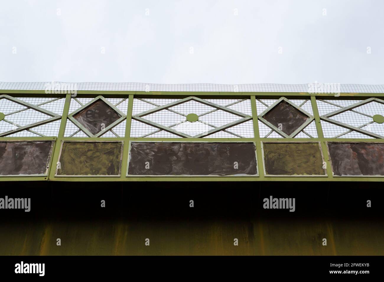 Design geometrico del ponte ferroviario Foto Stock