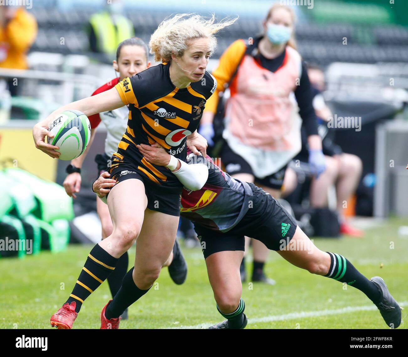 Londra, Regno Unito. 22 maggio 2021. TWICKENHAM ENGLAND - MAGGIO 22: Abby Dow of Wasps Ladies durante la prima partita semi-finale tra Harlequins Women e Wasps Ladies al Twickenham Stoop Stadium il 22 maggio 2021 a Londra, Inghilterra Credit: Action Foto Sport/Alamy Live News Foto Stock