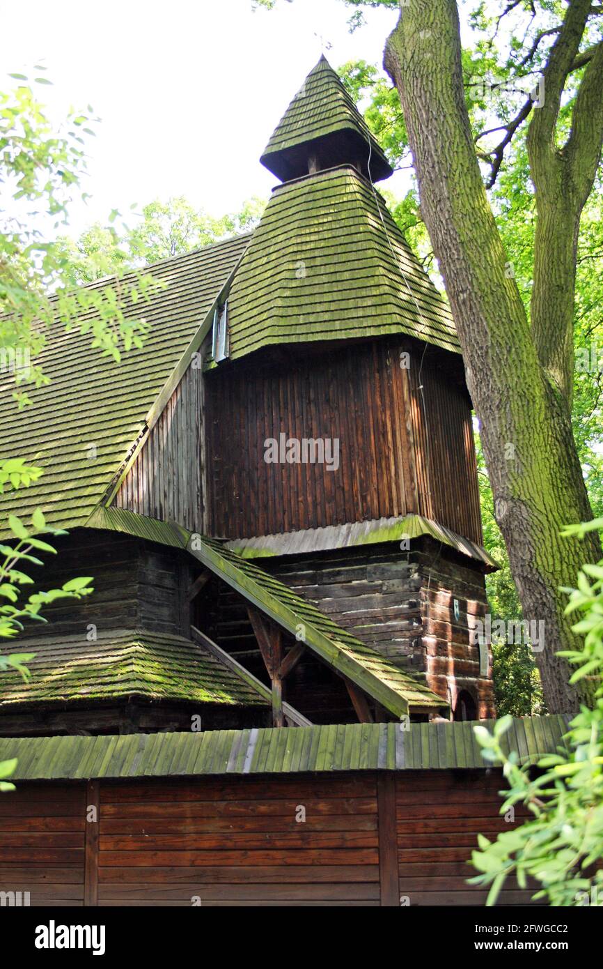 Chiesa in legno del XVI secolo di San Giovanni Nepomucene, Nepomunk, a Szczytnicki Park, Breslavia, Polonia. Foto Stock