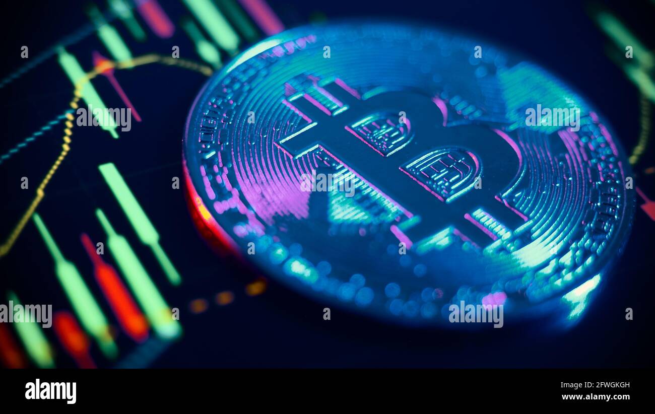 Barra grafica criptovaluta Bitcoin e mercato azionario. Criptovaluta. Crescita di Bitcoin Stock. Investire in risorse Crypto. Piattaforma di investimento con grafici a Foto Stock