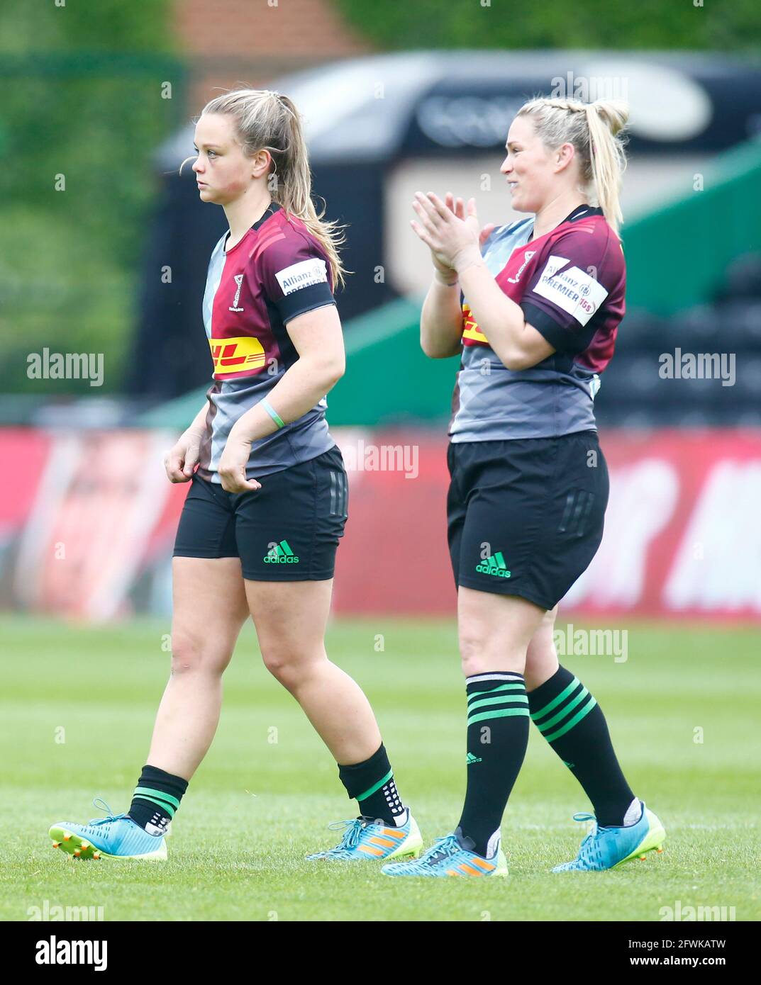 TWICKENHAM ENGLAND - MAGGIO 22: L-R Ellie Green of Harlequins Donne per fare la sua 50 ° apparizione e Rachael Burford di Harlequins Donne per fare la sua 50 ° Foto Stock