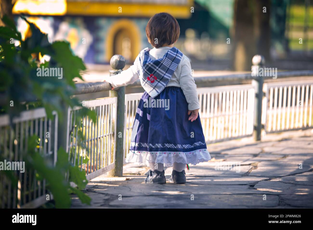 Woman in traditional basque dress immagini e fotografie stock ad alta  risoluzione - Alamy