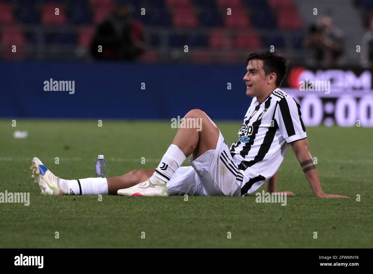 Bologna, Italia. 23 maggio 2021. Paulo Dybala della Juventus FC reagisce durante la Serie A una partita di calcio tra il Bologna FC e la Juventus FC allo stadio Renato Dall'Ara di Bologna (Italia), 19 maggio 2021. Photo Federico Tardito/Insifefoto Credit: Insifefoto srl/Alamy Live News Foto Stock