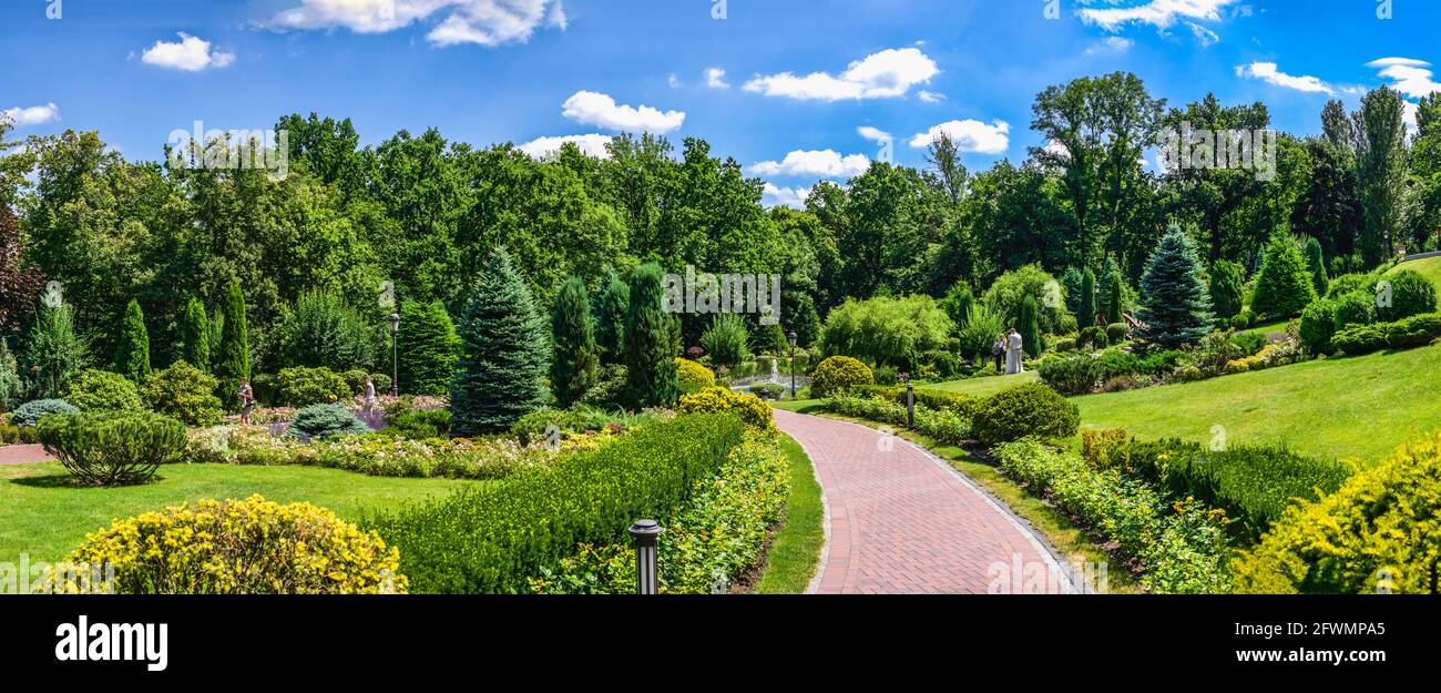 Parco pubblico della residenza Mezhyhirya a Kiev, Ucraina Foto Stock