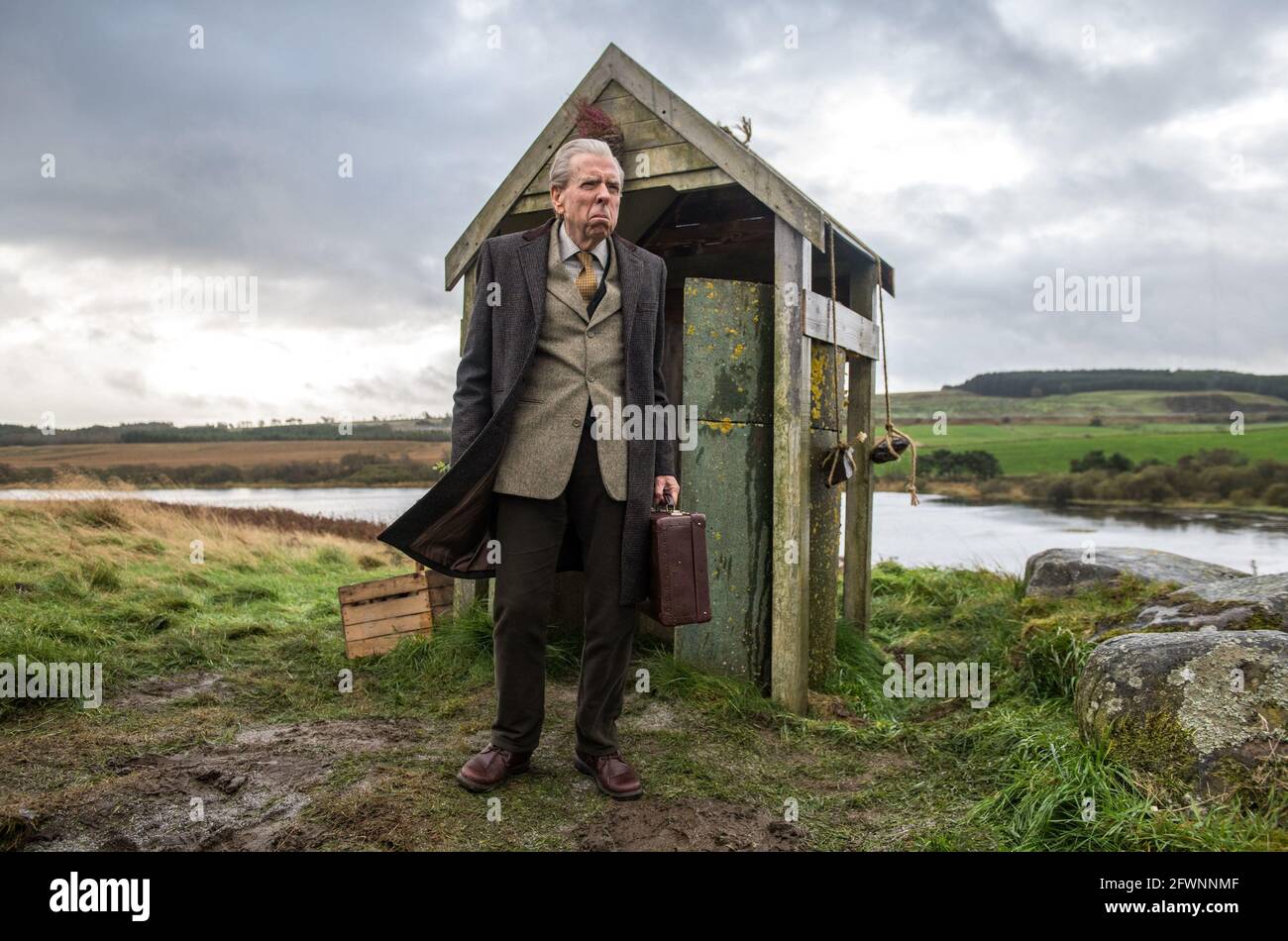 TIMOTHY SPALL nell'ULTIMO AUTOBUS (2021), diretto da GILLIES MACKINNON. Credito: HEAD GEAR FILM / Album Foto Stock