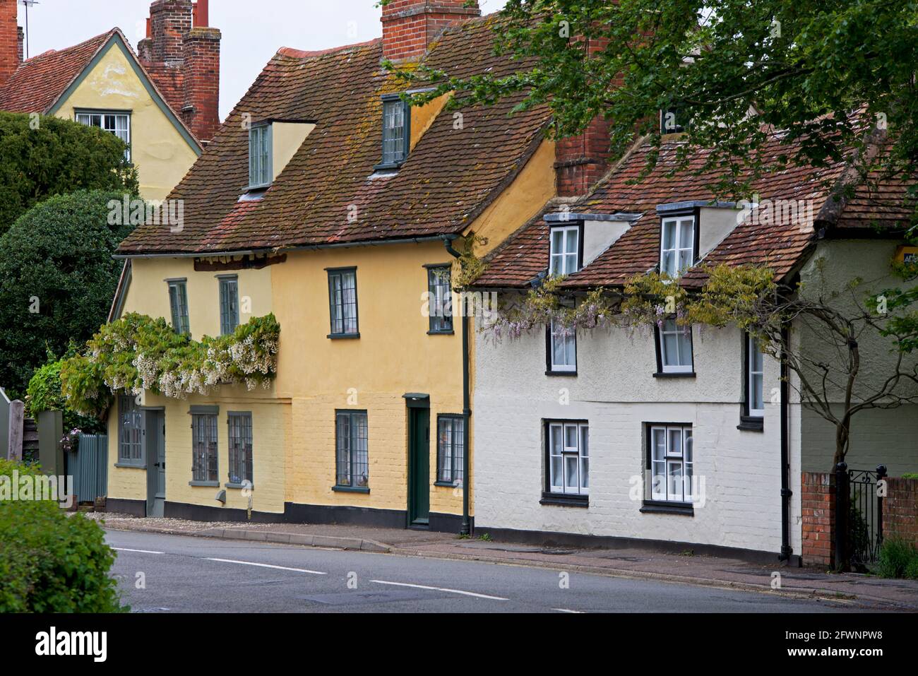Case nel villaggio di Dedham, Essex, Inghilterra Regno Unito Foto Stock