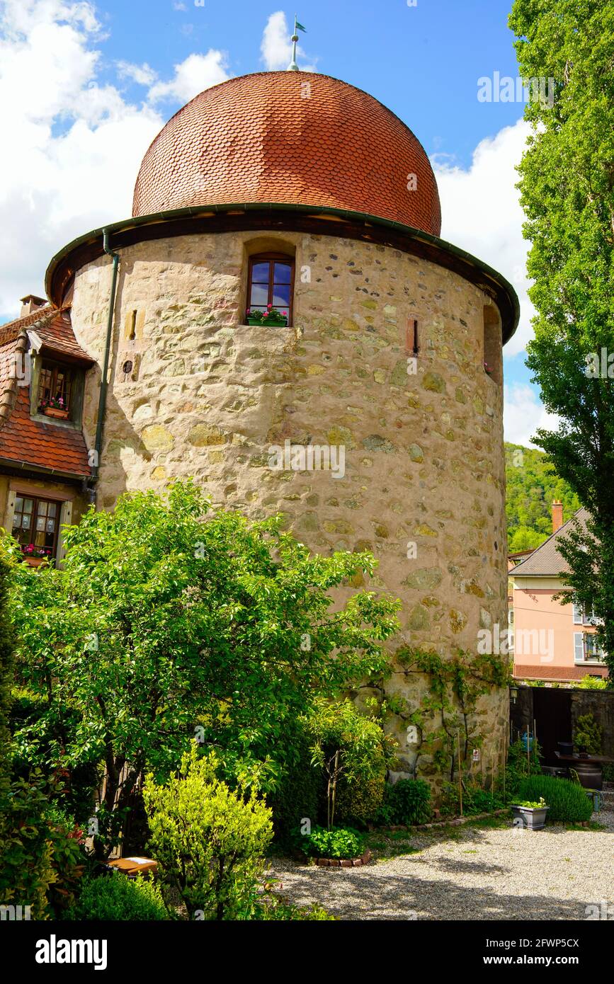 Streghe Torre o Tour des Sorcieres a Thann, Alsazia, Alto Reno, Thann, Francia. Foto Stock