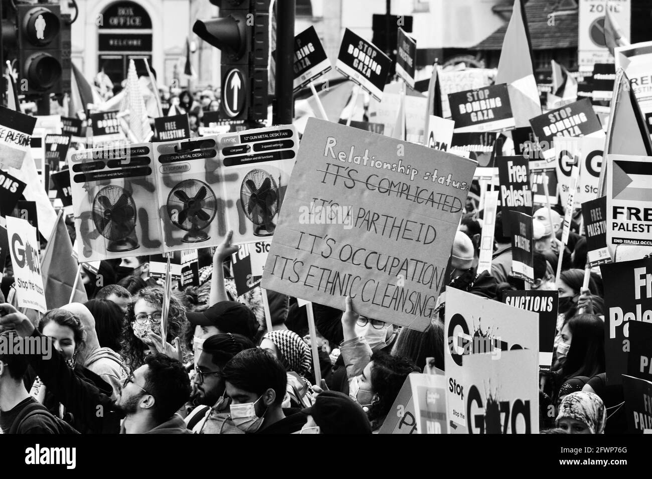 Londra UK - 05 22 2021 - marcia pro-palestinese attraverso Londra Foto Stock