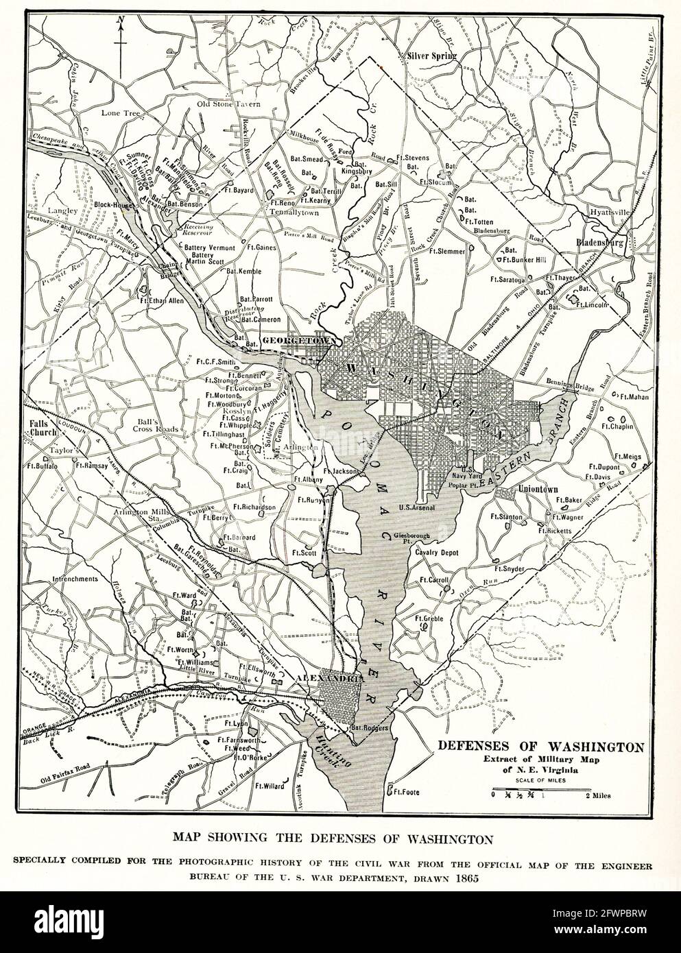Mappa che mostra le difese di Washington. Appositamente compilato per la storia fotografica della guerra civile dalla mappa ufficiale del Bureau dell'ingegnere del Dipartimento di guerra degli Stati Uniti disegnato nel 1865 Foto Stock