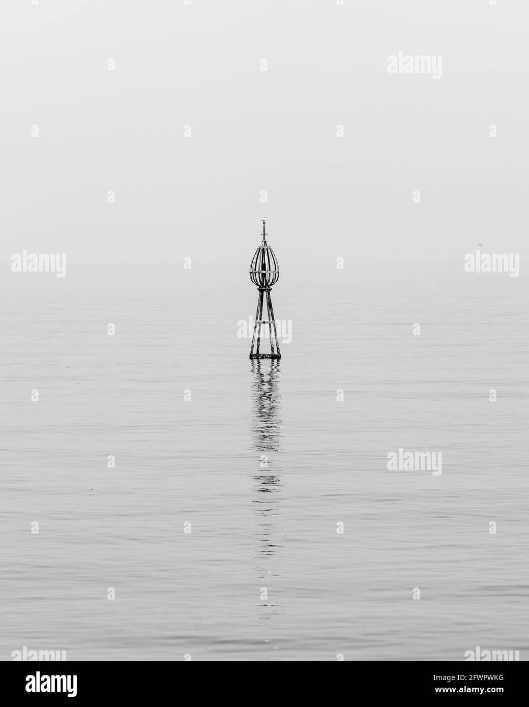 Seascape minimal in monocromatico Foto Stock