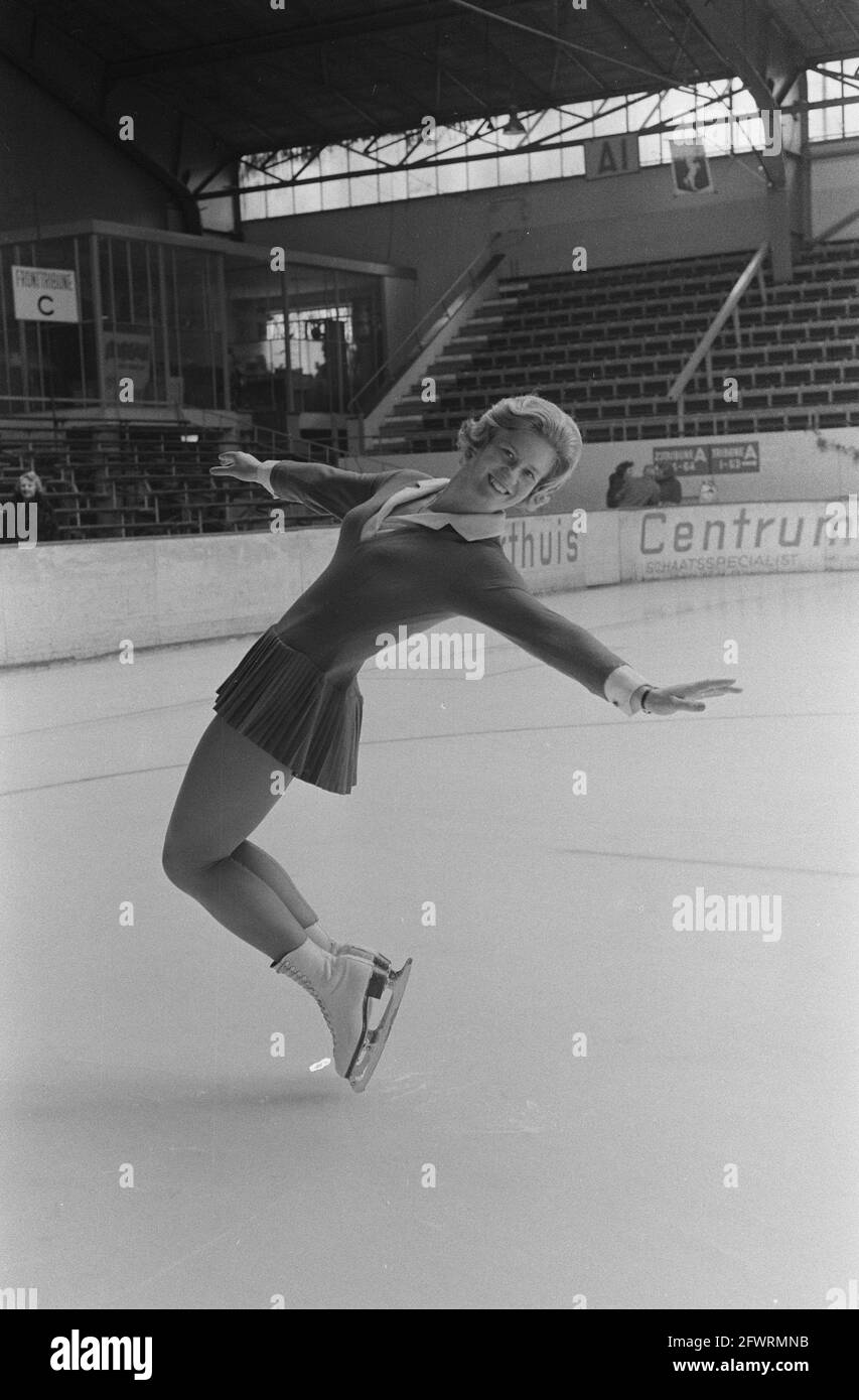 Campionato olandese di pattinaggio sul ghiaccio all'Aia . 14 partecipanti, Nr. 15 Jump Sjoukje Dijkstra, marzo 20 1963, CAMPIONATI, partecipanti, pattinaggio di figura, I Paesi Bassi, foto agenzia stampa del XX secolo, notizie da ricordare, documentario, fotografia storica 1945-1990, storie visive, Storia umana del XX secolo, che cattura momenti nel tempo Foto Stock