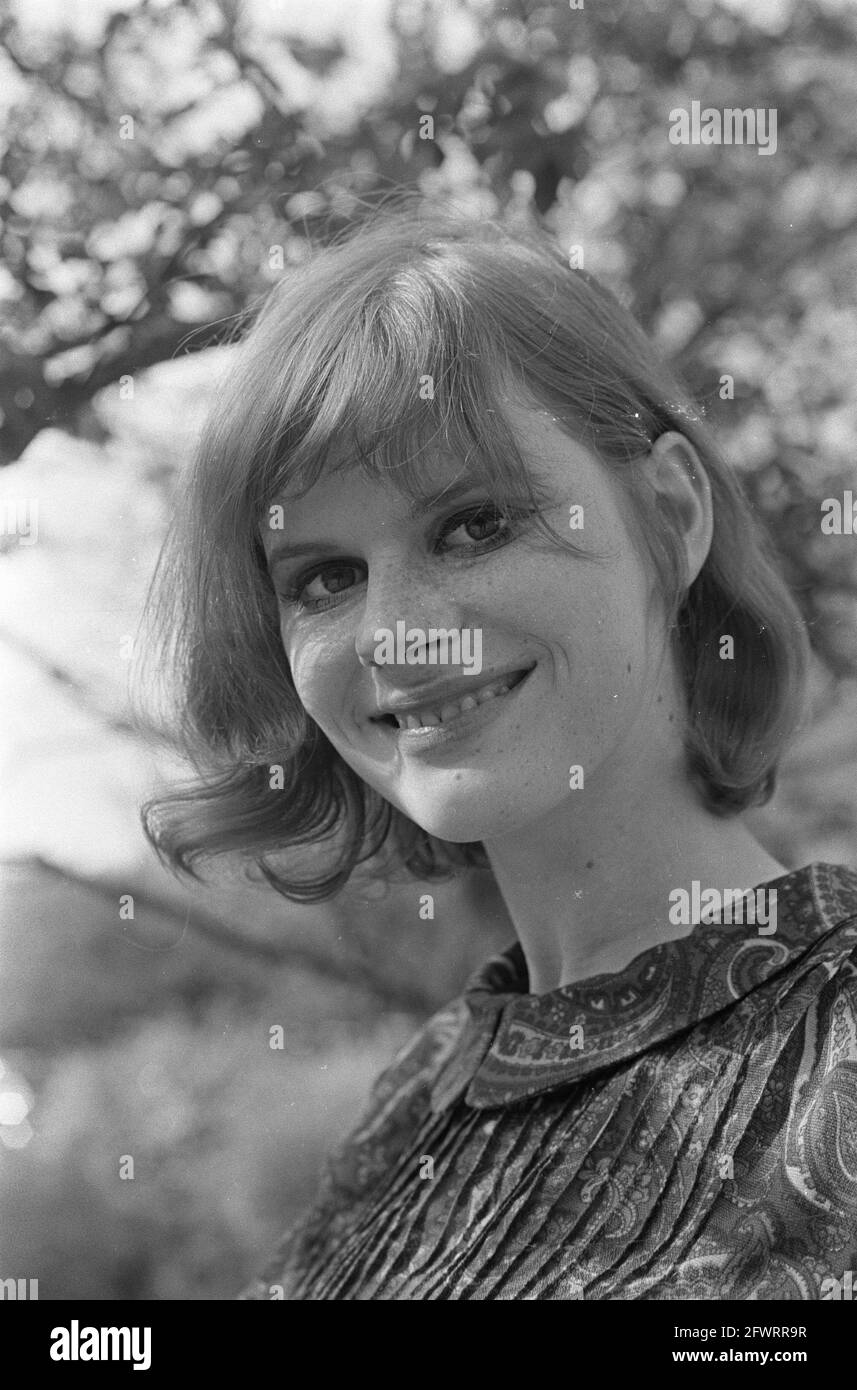 Team olandese per Knokke presentato, cantante Marianne Delgorge, 11 maggio 1967, ritratti, Cantanti, Paesi Bassi, foto agenzia stampa del XX secolo, notizie da ricordare, documentario, fotografia storica 1945-1990, storie visive, Storia umana del XX secolo, che cattura momenti nel tempo Foto Stock