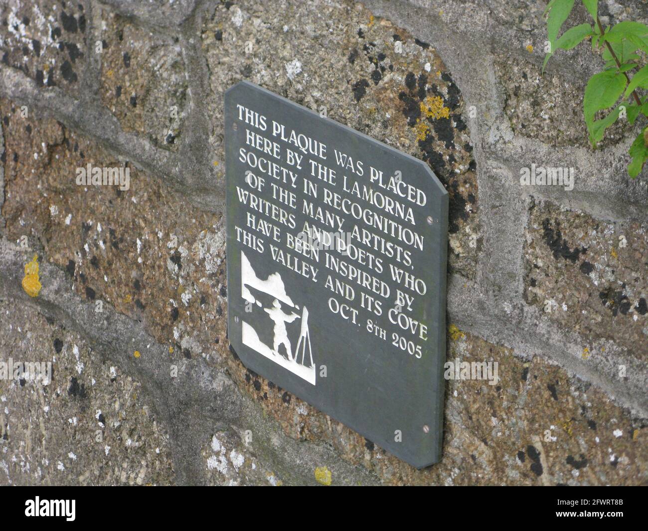 Poeti Plaque Lamorna Cove. Percorso costa sud-ovest. Cornovaglia meridionale. Paese occidentale. Inghilterra. REGNO UNITO Foto Stock