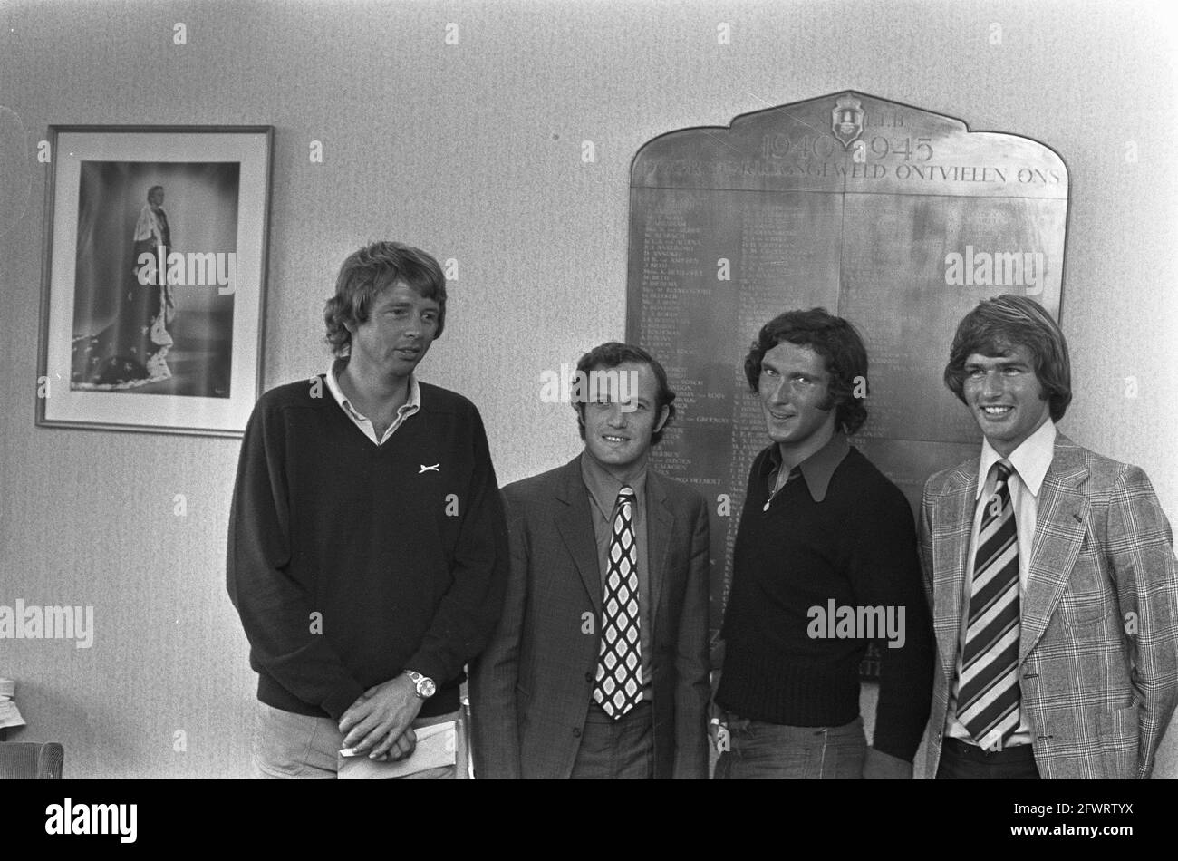 Squadra di tennis olandese per la Davis Cup, da sinistra a destra Fleury, Okker, Hordijk e Hemmes, 11 maggio 1973, Tennis, Paesi Bassi, foto agenzia stampa del XX secolo, notizie da ricordare, documentario, fotografia storica 1945-1990, storie visive, Storia umana del XX secolo, che cattura momenti nel tempo Foto Stock