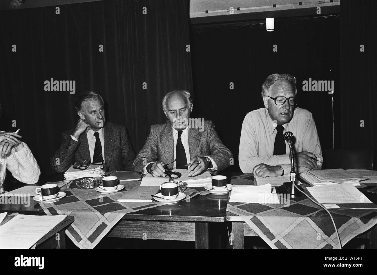 Allema (direttore GG e GD), Copraij (OGZ) e alderman Kuijpers, 13 giugno 1979, direttori, politica in materia di droga, Incontri, aldermen, Paesi Bassi, foto agenzia stampa del XX secolo, notizie da ricordare, documentario, fotografia storica 1945-1990, storie visive, Storia umana del XX secolo, che cattura momenti nel tempo Foto Stock