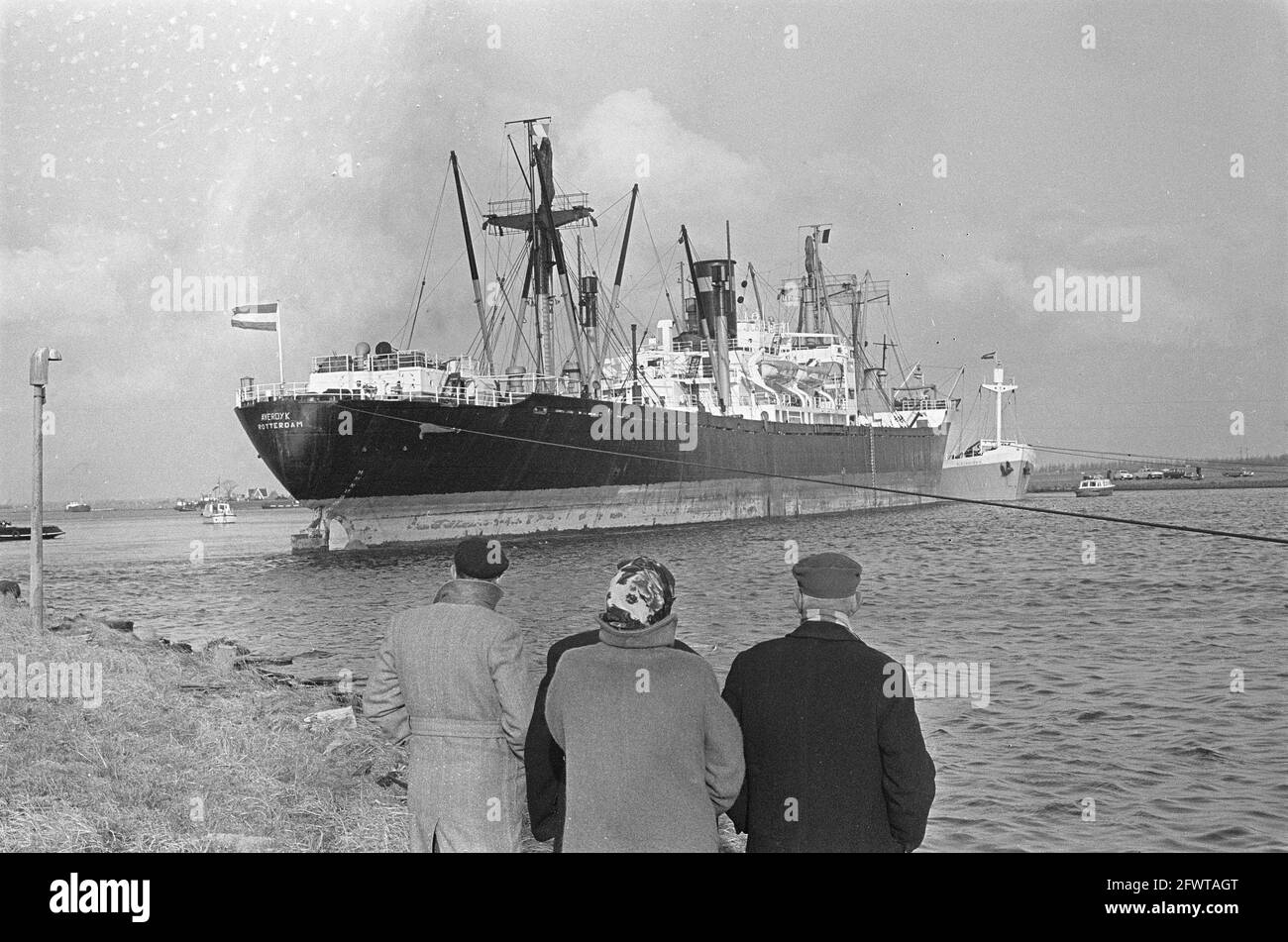 Nord Sea Canal arricciato, collisione tra Panamanian Alexandra K. e l'Averdijk, 5 marzo 1964, collisioni, Paesi Bassi, 20 ° secolo agenzia stampa foto, notizie da ricordare, documentario, fotografia storica 1945-1990, storie visive, Storia umana del XX secolo, che cattura momenti nel tempo Foto Stock