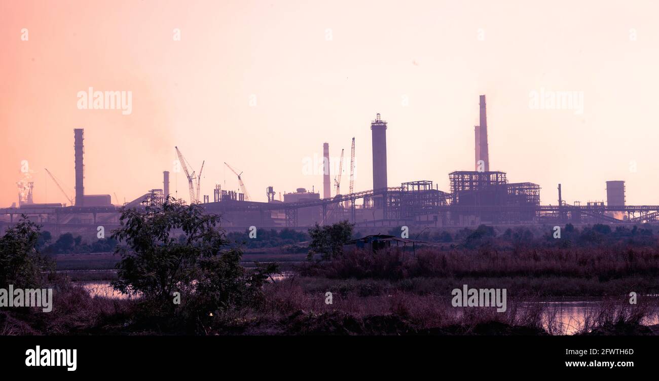 Jindal Steel and Power Limited è una società indiana di acciaio ed energia con sede a Nuova Delhi, India. Foto Stock