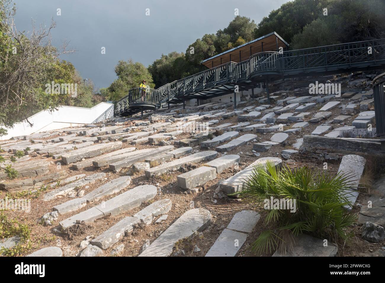 Gradini e piattaforma di osservazione, Jews Gate Cemetery, Gibilterra Foto Stock