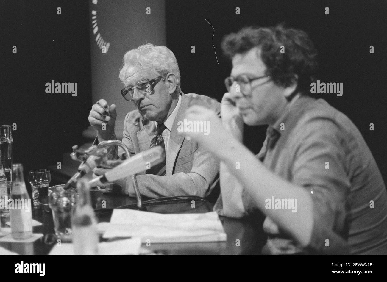 Incarico Utrechts Nieuwsblad, Marcus Bakker parla a Felix Meritis, 18 settembre 1987, politica, Paesi Bassi, foto agenzia stampa del xx secolo, notizie da ricordare, documentario, fotografia storica 1945-1990, storie visive, Storia umana del XX secolo, che cattura momenti nel tempo Foto Stock