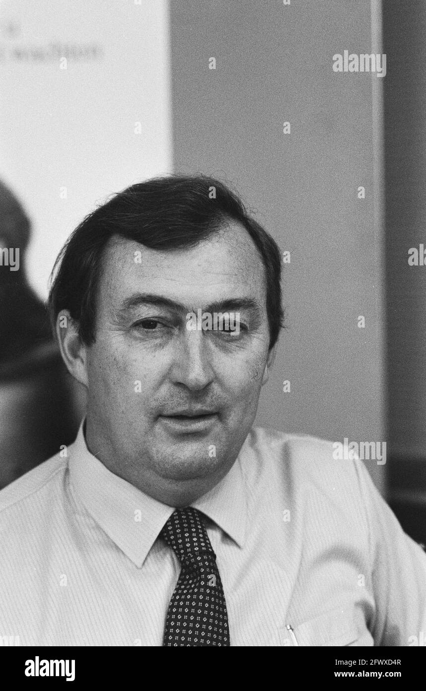 Apertura della mostra la storia umana nel Tropenmuseum di Amsterdam; Richard Leakey , Paleoantropologo, titolo, 2 luglio, 1986, aperture, Mostre, il Foto Stock
