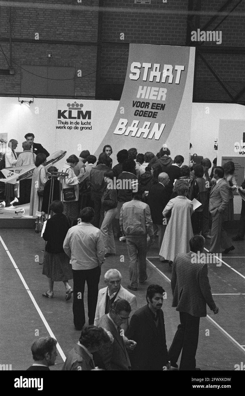 Pubblico allo stand KLM, 23 agosto 1979, ministri, aperture, Politiche per l'occupazione, Paesi Bassi, foto agenzia stampa del XX secolo, notizie da ricordare, fare Foto Stock
