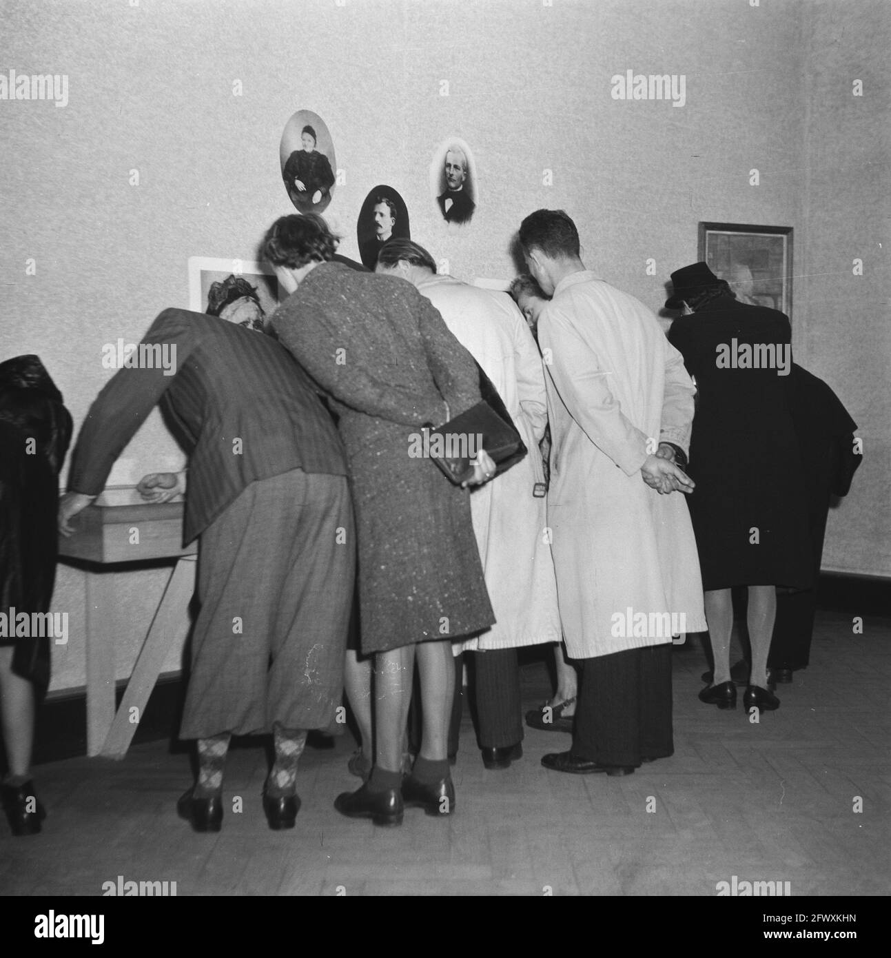 Pubblico, ottobre 1945, dipinti, mostre, Paesi Bassi, foto agenzia stampa del xx secolo, notizie da ricordare, documentario, fotografia storica 19 Foto Stock