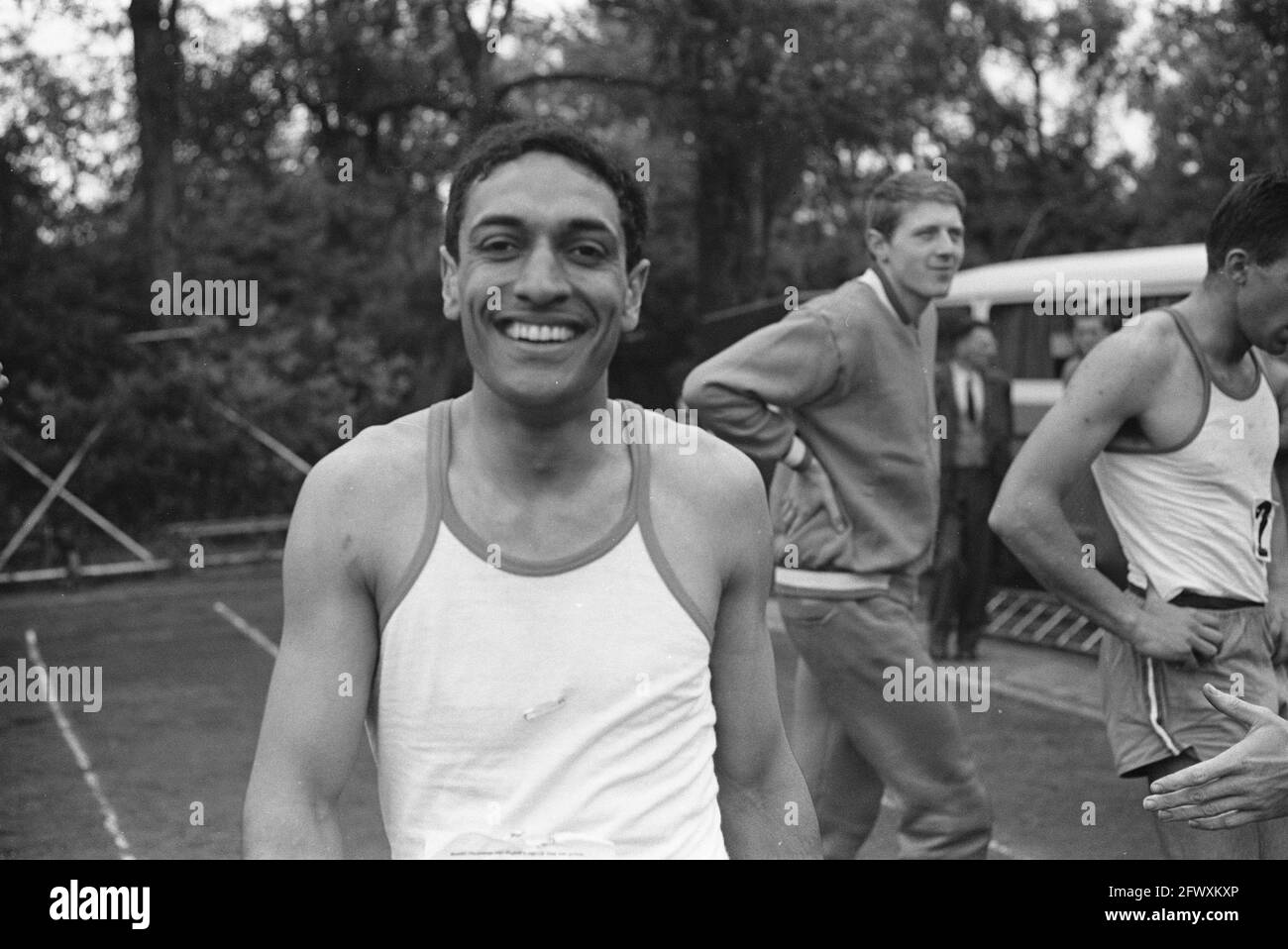 Riunione del paese dell'atletica Paesi Bassi, Belgio e Mittelrhein si è tenuta a Leiden. 16 hans Smit, n° 15 Noordenbos, in aggiunta Hans Smit, 16 giugno 19 Foto Stock