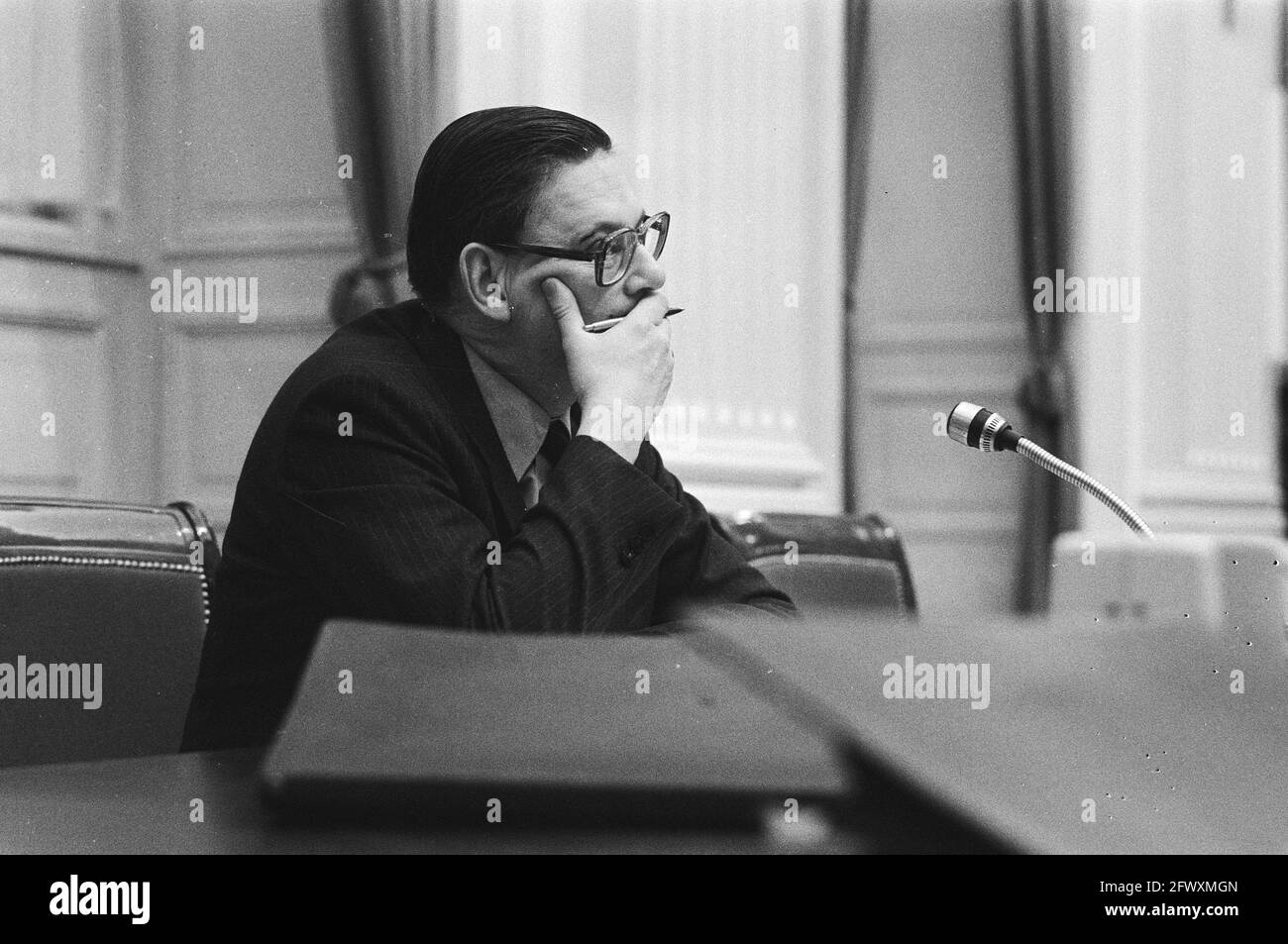 Gijs van Aardenne, 8 dicembre 1982, arresti, dibattiti parlamentari, MPS, Paesi Bassi, foto agenzia stampa del XX secolo, notizie da ricordare, documentazione Foto Stock