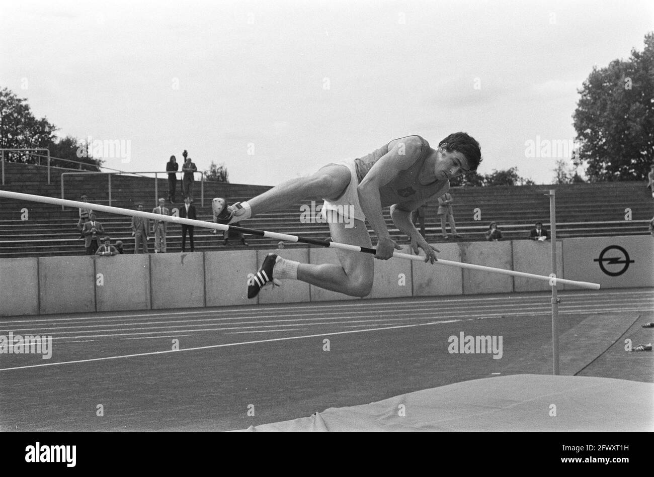 Atletica Germania occidentale (B) contro i Paesi Bassi, uomini a Munster (Germania occidentale ), 18 luglio 1971, ATLETICA, Paesi Bassi, 20 ° secolo la stampa agen Foto Stock