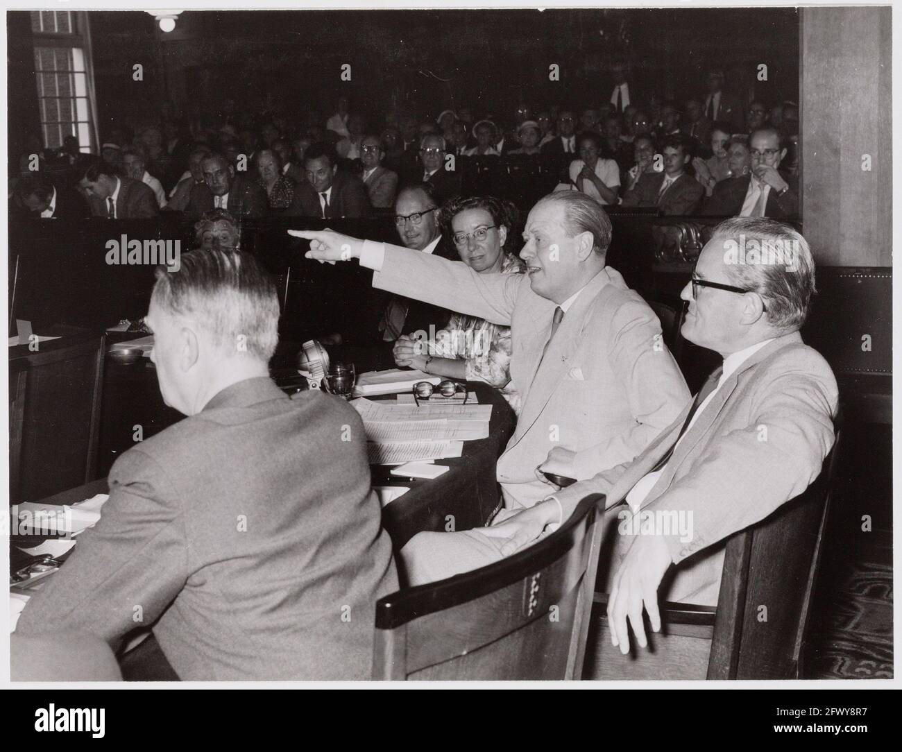 Riunione del Consiglio, file immagine OSIM00006003896, Paesi Bassi, foto dell'agenzia stampa del XX secolo, notizie da ricordare, documentario, fotografia storica 194 Foto Stock