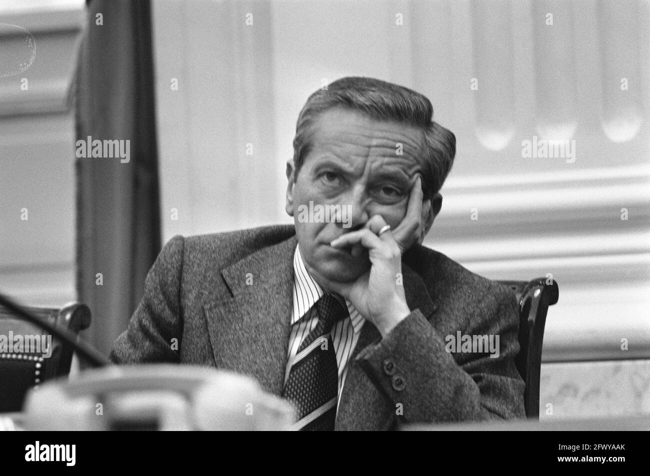 Relazione Langemeier alla Camera dei rappresentanti, capo del Segretario di Stato Hendriks (sanità pubblica), 15 maggio 1974, segretari di Stato, Paesi Bassi, Foto Stock