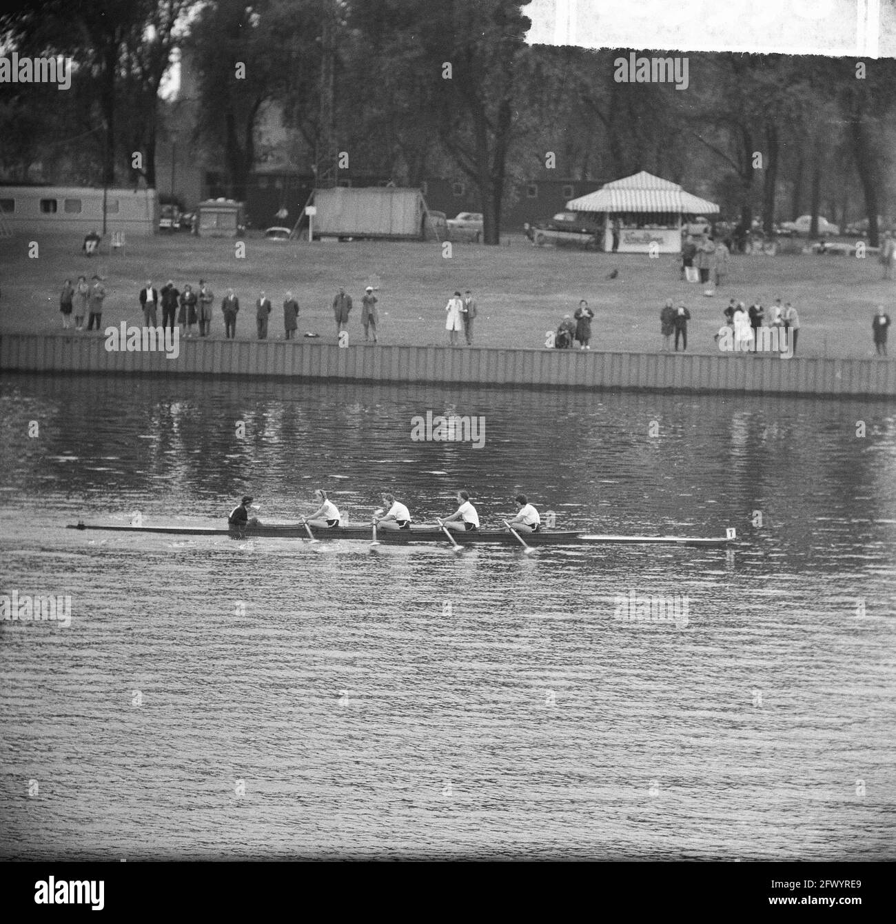 Canottaggio a Duisburg sul lavoro di Wedau, panoramica, 20 giugno 1964, ROEIEN, Panoramiche, Paesi Bassi, foto agenzia stampa del XX secolo, notizie da ricordare, documentario, fotografia storica 1945-1990, storie visive, Storia umana del XX secolo, che cattura momenti nel tempo Foto Stock