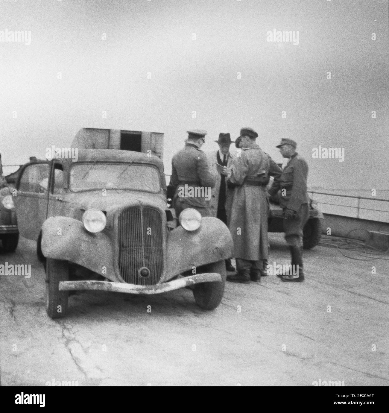 [Serie di mine terrestri liberate a Hook of Holland], agosto 1945, mine terrestri, sminamento, seconda guerra mondiale, Ricostruzione, Paesi Bassi, foto agenzia stampa del XX secolo, notizie da ricordare, documentario, fotografia storica 1945-1990, storie visive, Storia umana del XX secolo, che cattura momenti nel tempo Foto Stock