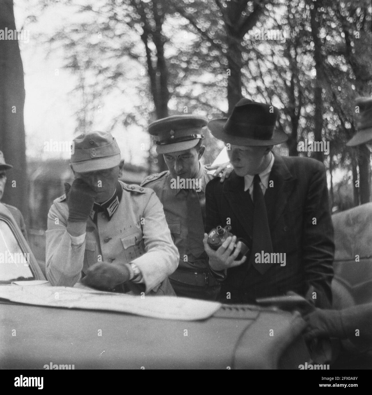 [Serie di mine terrestri sbarbate a Hook of Holland], agosto 1945, mine terrestri, sdoganamento, seconda guerra mondiale, Ricostruzione, Paesi Bassi, foto agenzia stampa del XX secolo, notizie da ricordare, documentario, fotografia storica 1945-1990, storie visive, Storia umana del XX secolo, che cattura momenti nel tempo Foto Stock