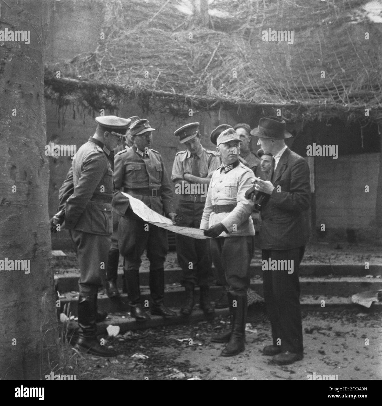 [Serie di mine terrestri liberate a Hook of Holland], agosto 1945, mine terrestri, sminamento, seconda guerra mondiale, Ricostruzione, Paesi Bassi, foto agenzia stampa del XX secolo, notizie da ricordare, documentario, fotografia storica 1945-1990, storie visive, Storia umana del XX secolo, che cattura momenti nel tempo Foto Stock