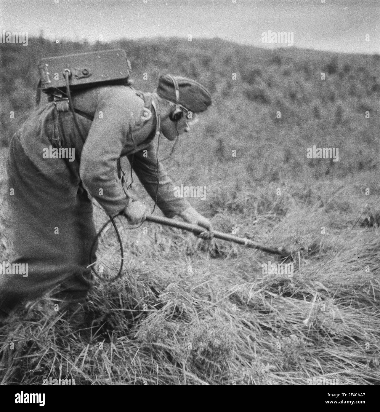 [Serie di mine terrestri sbarbate in Hook of Holland], agosto 1945, mine terrestri, sdoganamento, seconda guerra mondiale, Ricostruzione, Paesi Bassi, foto agenzia stampa del XX secolo, notizie da ricordare, documentario, fotografia storica 1945-1990, storie visive, Storia umana del XX secolo, che cattura momenti nel tempo Foto Stock