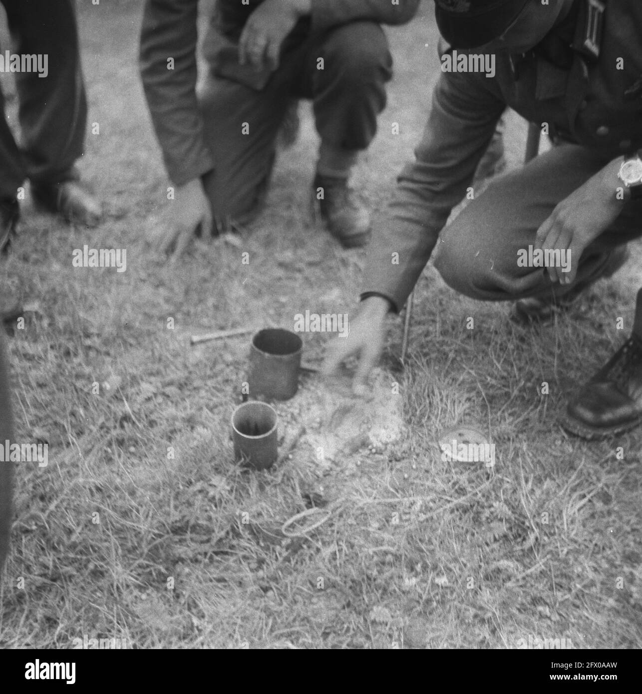 [Serie di mine terrestri sbarbate in Hook of Holland], agosto 1945, mine terrestri, sdoganamento, seconda guerra mondiale, Ricostruzione, Paesi Bassi, foto agenzia stampa del XX secolo, notizie da ricordare, documentario, fotografia storica 1945-1990, storie visive, Storia umana del XX secolo, che cattura momenti nel tempo Foto Stock