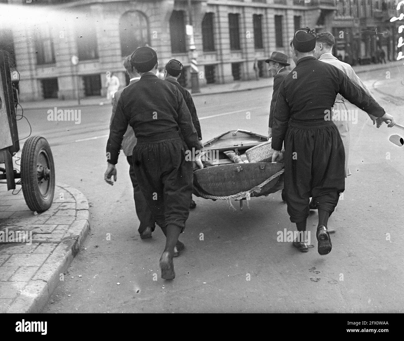 Ecentric Baggage, 8 luglio 1947, BAGAGE, Paesi Bassi, foto agenzia stampa  del xx secolo, notizie da