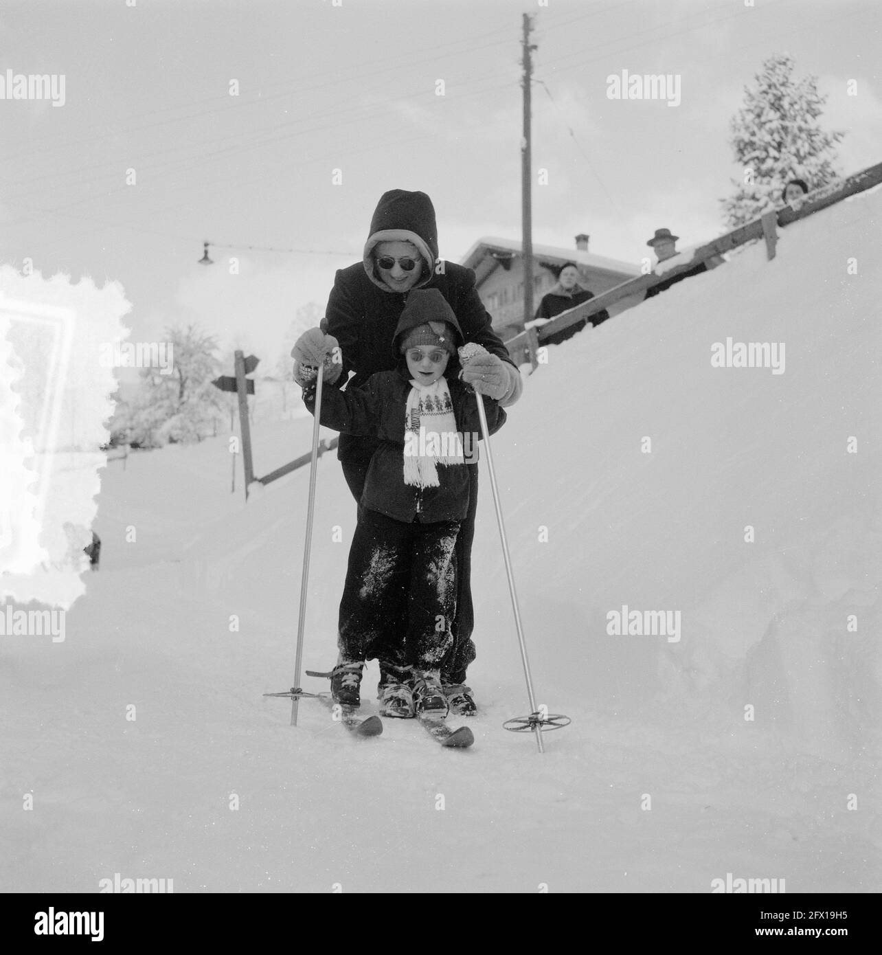 Visita reale a Grindelwald, foto di Marijke, 31 dicembre 1953, principesse, Sci, Paesi Bassi, foto agenzia stampa del XX secolo, notizie da ricordare, documentario, fotografia storica 1945-1990, storie visive, Storia umana del XX secolo, che cattura momenti nel tempo Foto Stock