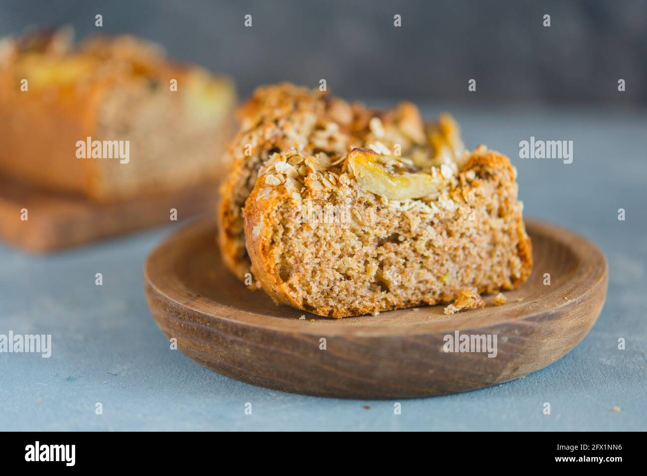 Pane alla banana con avena Foto Stock