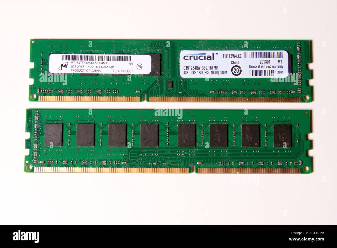 Moduli di memoria da 4 GB cruciali Foto Stock
