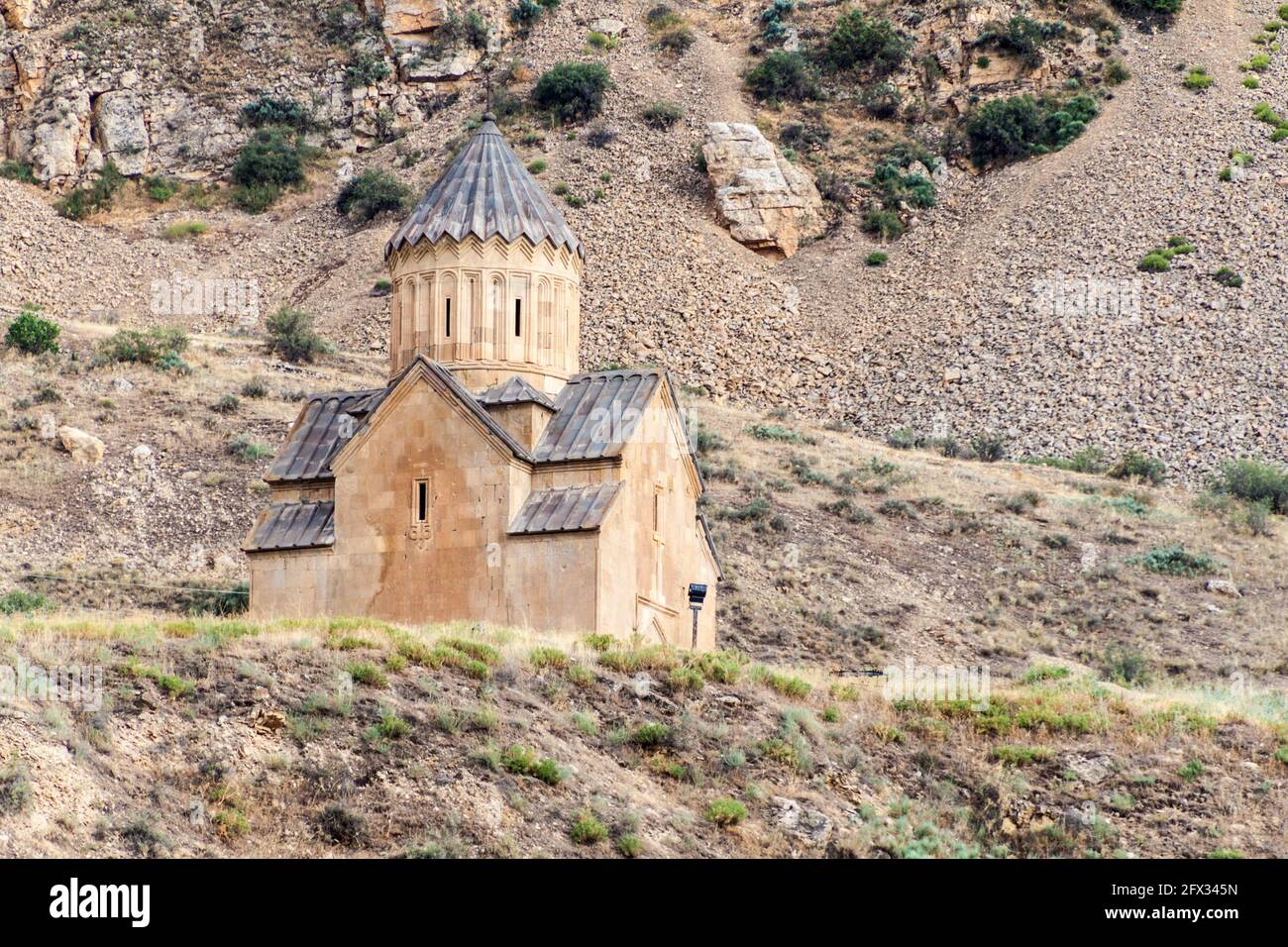 Chiesa di Sant'Astvatsatsin nel villaggio di Areni, Armenia Foto Stock