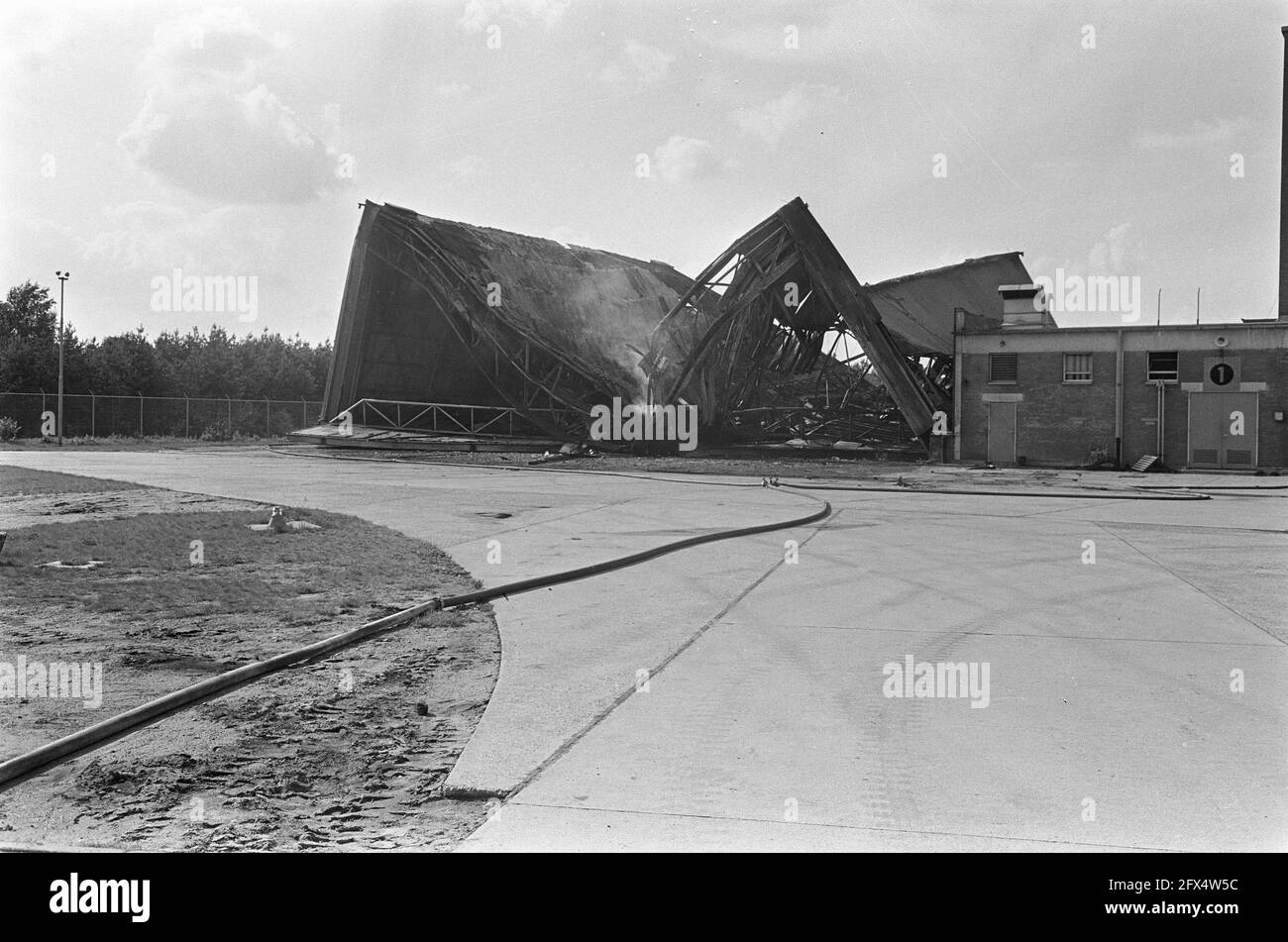 Esplosione alla base aerea di Soesterberg, 2 agosto 1966, esplosione, BASE AEREA, I Paesi Bassi, foto agenzia stampa del XX secolo, notizie da ricordare, documentario, fotografia storica 1945-1990, storie visive, Storia umana del XX secolo, che cattura momenti nel tempo Foto Stock