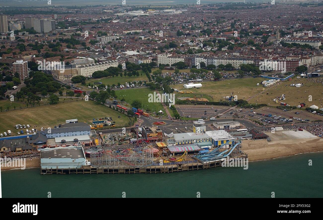 CLARENCE PIER AND FUNFAIR, SOUTHSEA.PORTSMOUTH GIUGNO 2005 PIC MIKE WALKER, 2005 Foto Stock