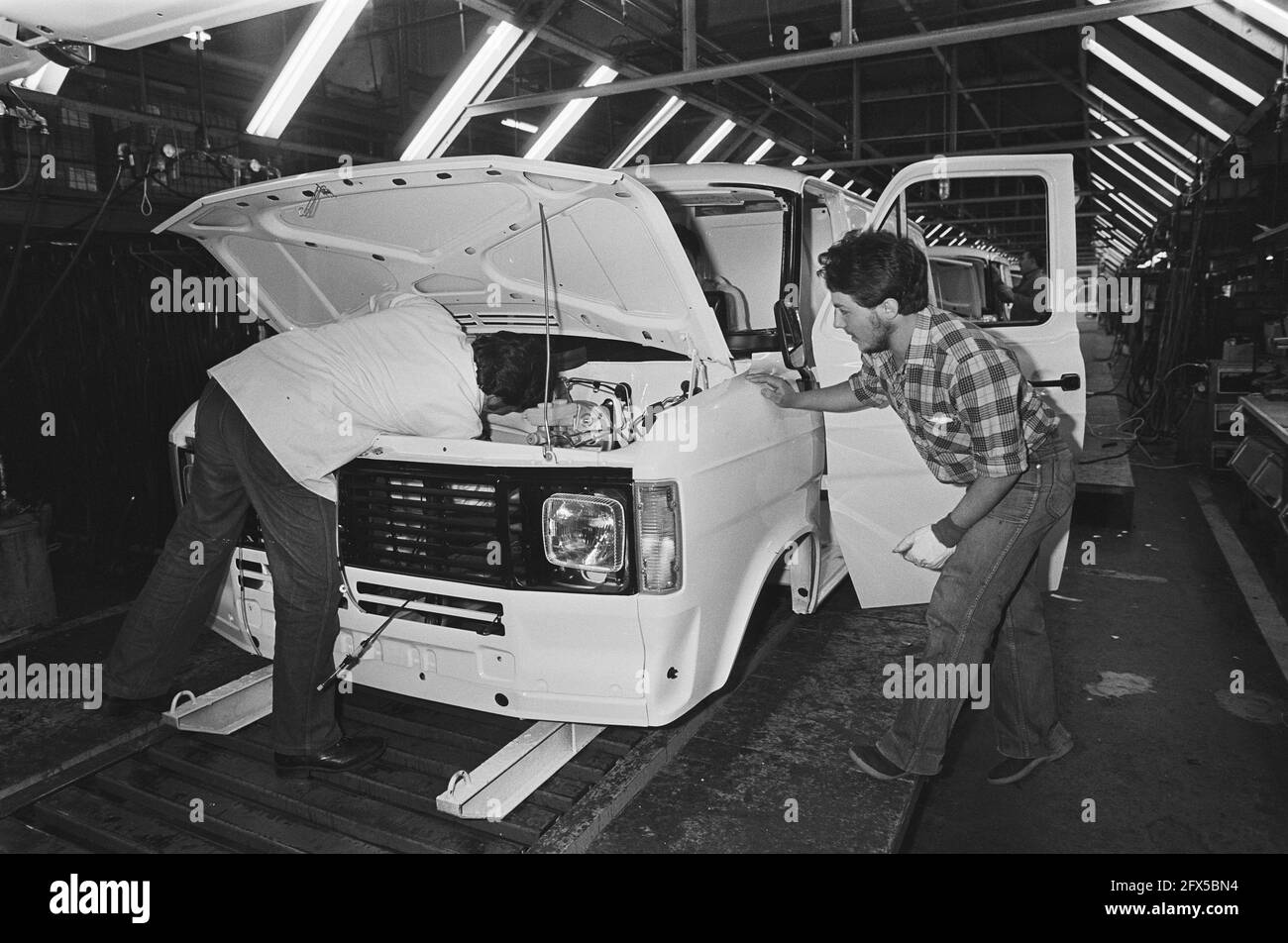 Lo stabilimento Ford di Amsterdam è stato nuovamente occupato da personale per una chiusura imminente; i lavori nello stabilimento proseguono, 25 giugno 1981, PERSONALE, occupazione, Impianti, chiusure, Paesi Bassi, foto agenzia stampa del XX secolo, notizie da ricordare, documentario, fotografia storica 1945-1990, storie visive, Storia umana del XX secolo, che cattura momenti nel tempo Foto Stock