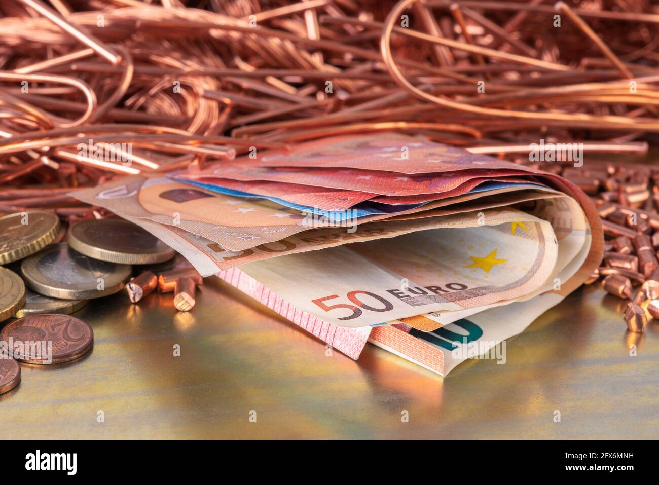 Commercio e investimenti in metalli, rame e denaro Foto Stock