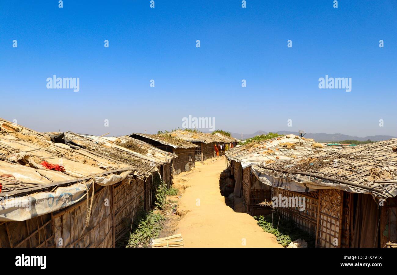 All'interno del più grande campo di rifugiati Rohingya del mondo di Balukhali a Ukhia a Cox's Bazar, Bangladesh Foto Stock