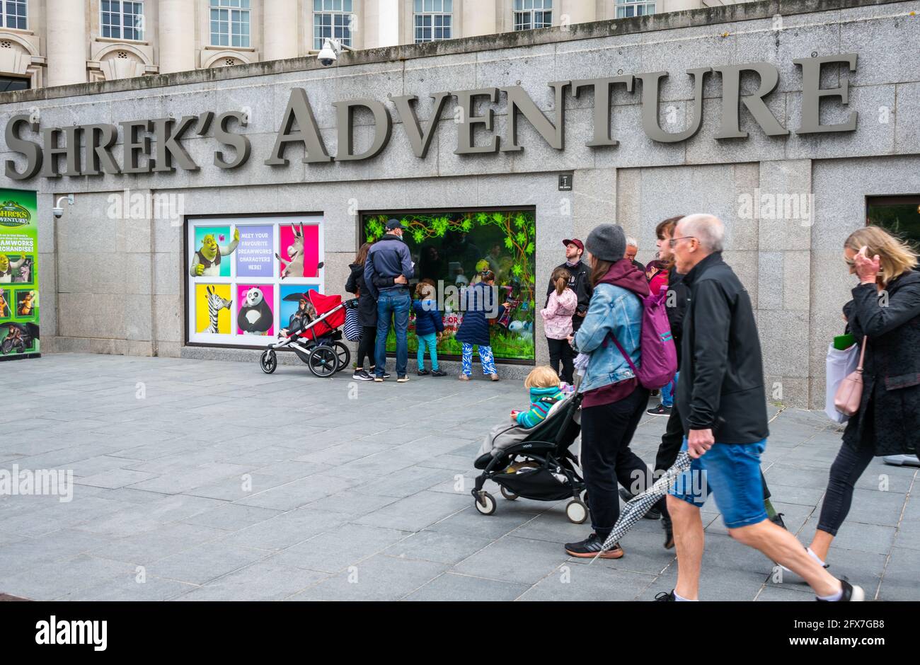 Londra. Regno Unito- la popolare attrazione Shrek's Adventure nel Riverside Building riapre per i visitatori come il paese emerge dal blocco Covid-19. Foto Stock