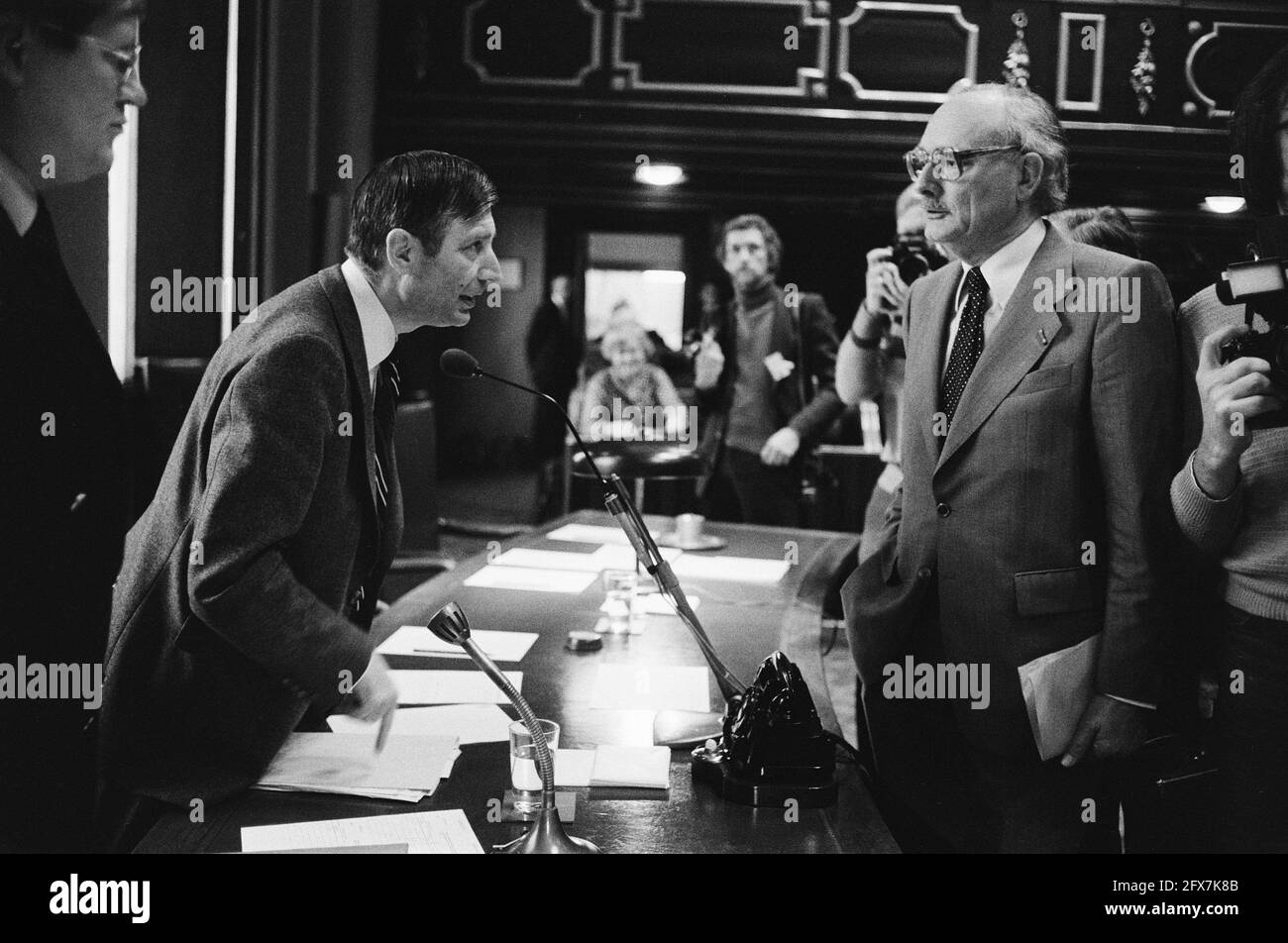 Presidente del Parlamento Van Hulst con il primo ministro van Agt e il ministro Wiegel (Affari interni), 11 dicembre 1979, Politica, Paesi Bassi, foto agenzia stampa del xx secolo, notizie da ricordare, documentario, fotografia storica 1945-1990, storie visive, Storia umana del XX secolo, che cattura momenti nel tempo Foto Stock